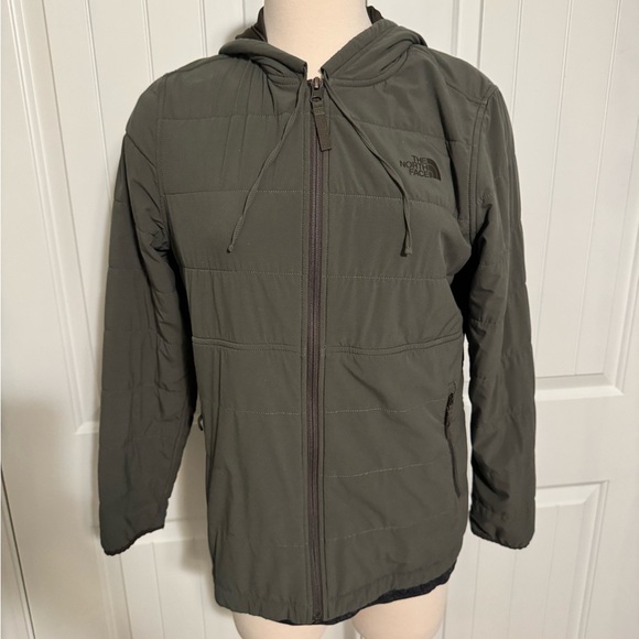 The North Face Black Quilted Jacket - Picture 7 of 13